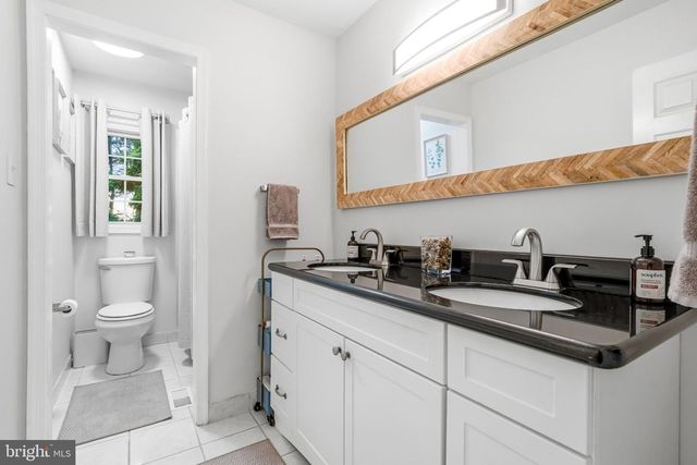 2134 W WELLINGTON RD, Newtown, PA 18940