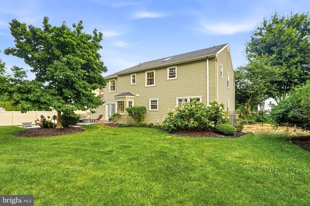 2134 W WELLINGTON RD, Newtown, PA 18940