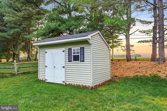 2134 W WELLINGTON RD, Newtown, PA 18940