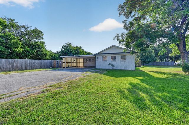620 W Main Street, Crowley, TX 76036