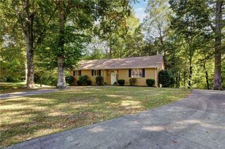 138 Yorkshire DR, Yorktown, VA 23693