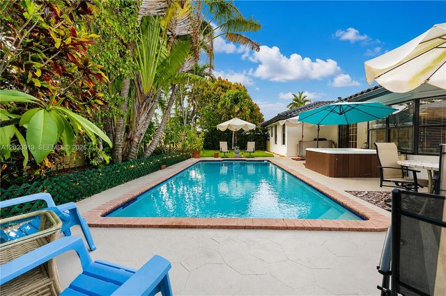 14170 SW 152nd Pl, Miami, FL 33196