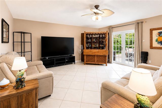 14170 SW 152nd Pl, Miami, FL 33196