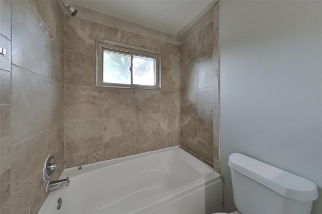 2307 Hilton Head Drive, Missouri City, TX 77459