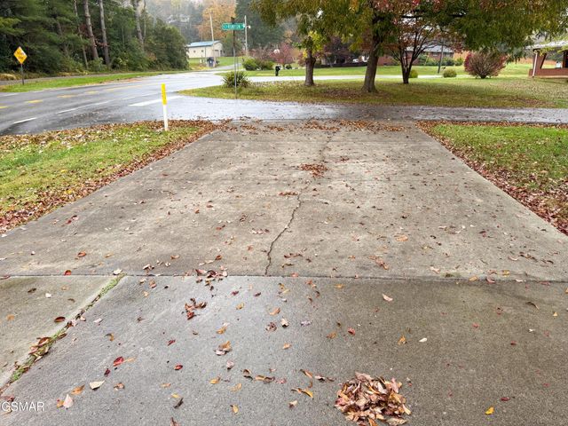 529 Hardin Lane, Sevierville, TN 37862