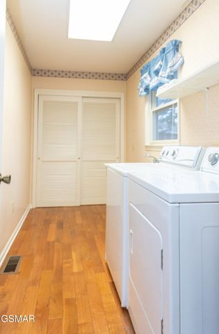 529 Hardin Lane, Sevierville, TN 37862