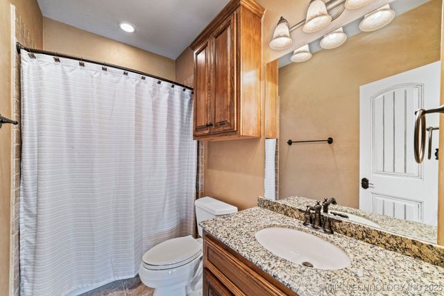 9931 N Chadford Road, Owasso, OK 74055