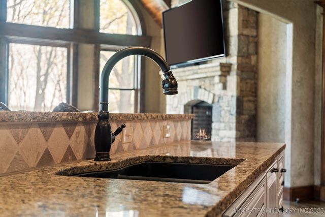 9931 N Chadford Road, Owasso, OK 74055