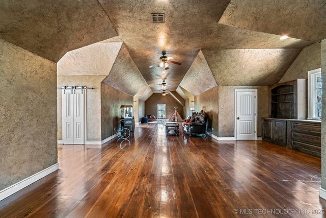 9931 N Chadford Road, Owasso, OK 74055