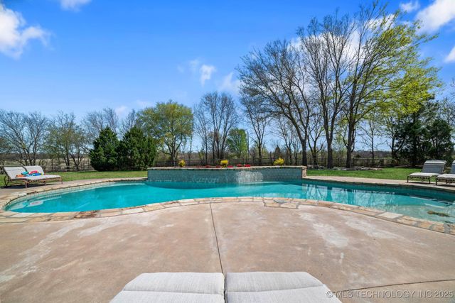 9931 N Chadford Road, Owasso, OK 74055