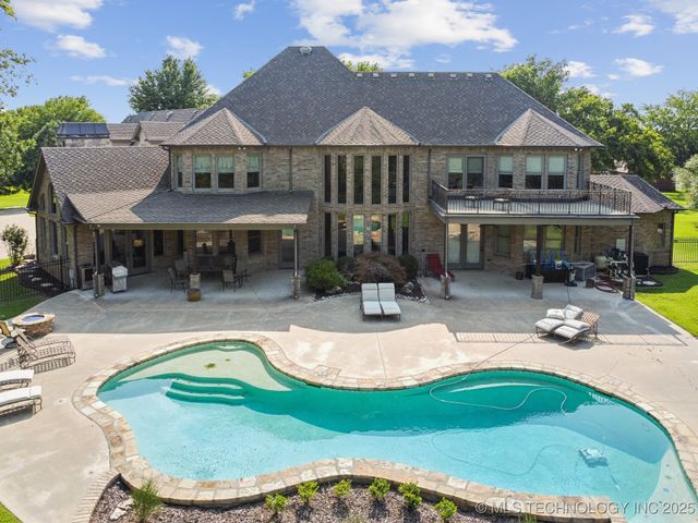 9931 N Chadford Road, Owasso, OK 74055