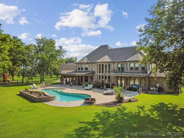 9931 N Chadford Road, Owasso, OK 74055