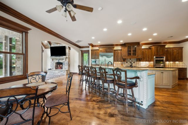 9931 N Chadford Road, Owasso, OK 74055