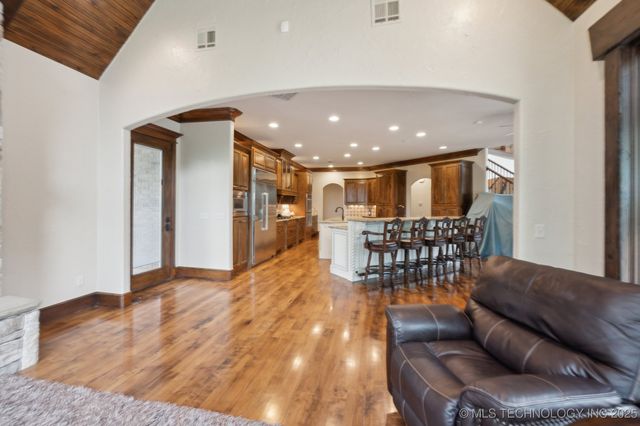 9931 N Chadford Road, Owasso, OK 74055