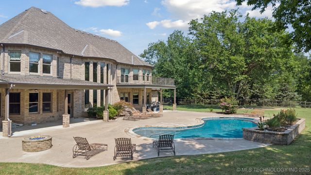 9931 N Chadford Road, Owasso, OK 74055