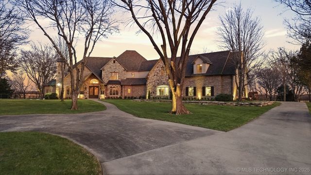 9931 N Chadford Road, Owasso, OK 74055