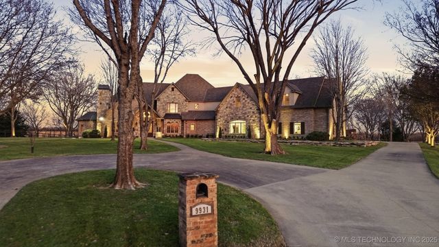 9931 N Chadford Road, Owasso, OK 74055