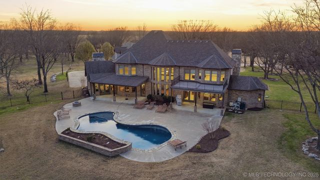 9931 N Chadford Road, Owasso, OK 74055