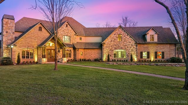 9931 N Chadford Road, Owasso, OK 74055