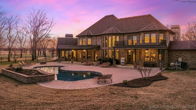 9931 N Chadford Road, Owasso, OK 74055