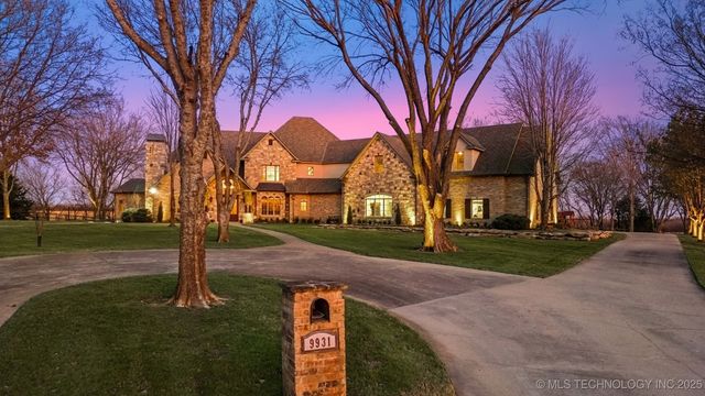9931 N Chadford Road, Owasso, OK 74055