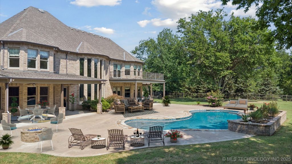 9931 N Chadford Road, Owasso, OK 74055