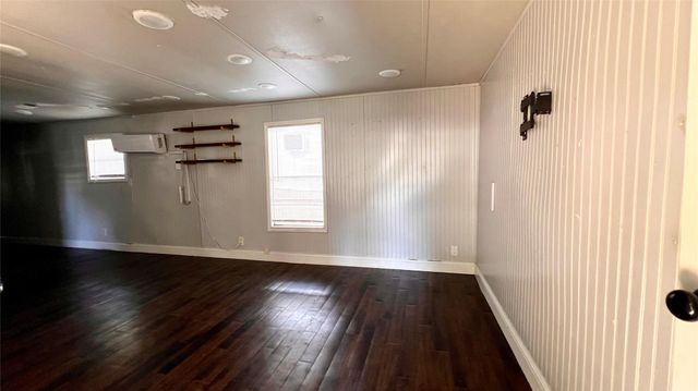 14419 W Lee Shore Drive, Willis, TX 77318