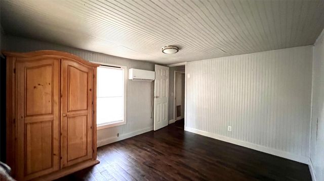14419 W Lee Shore Drive, Willis, TX 77318