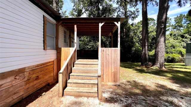 14419 W Lee Shore Drive, Willis, TX 77318