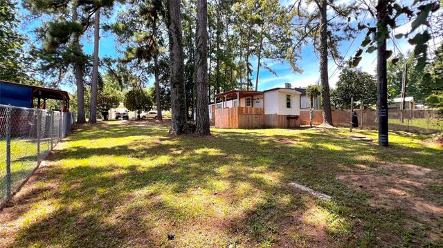 14419 W Lee Shore Drive, Willis, TX 77318