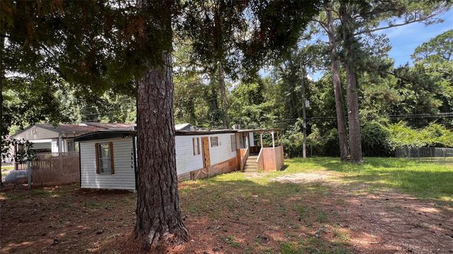 14419 W Lee Shore Drive, Willis, TX 77318