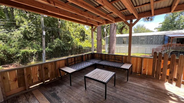 14419 W Lee Shore Drive, Willis, TX 77318