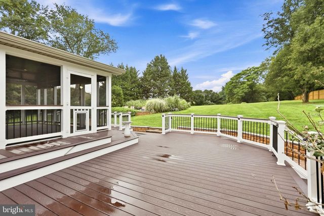 5975 WHIPPOORWILL DR, Warrenton, VA 20187