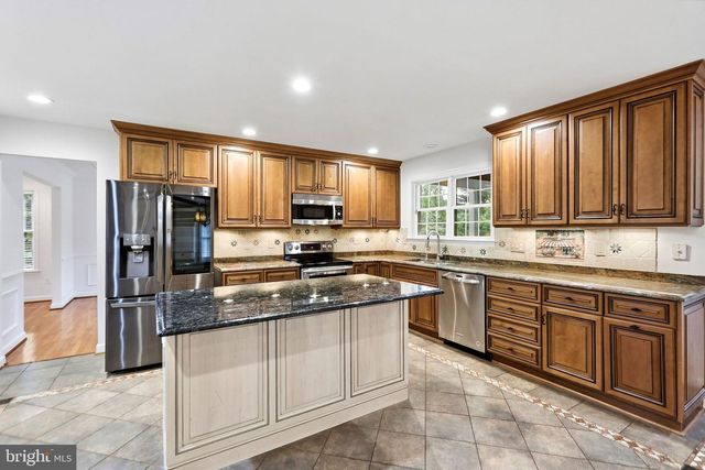 5975 WHIPPOORWILL DR, Warrenton, VA 20187