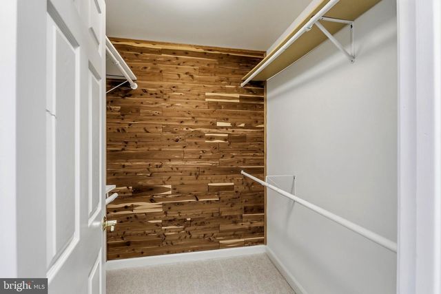 5975 WHIPPOORWILL DR, Warrenton, VA 20187