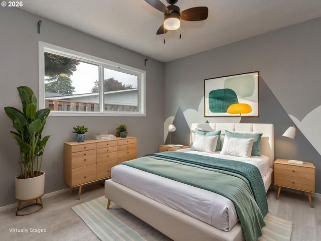 2024 Ne POYNTER St, Hillsboro, OR 97124