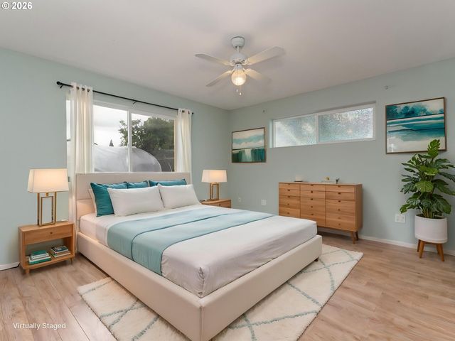 2024 Ne POYNTER St, Hillsboro, OR 97124