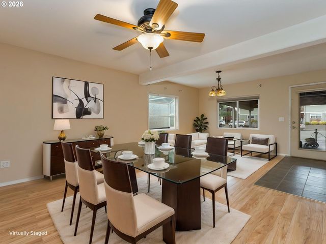 2024 Ne POYNTER St, Hillsboro, OR 97124