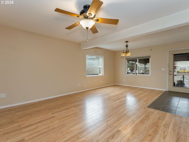 2024 Ne POYNTER St, Hillsboro, OR 97124