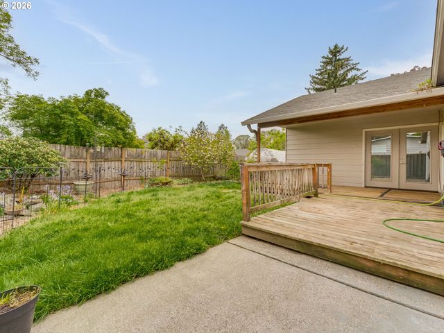 2024 Ne POYNTER St, Hillsboro, OR 97124