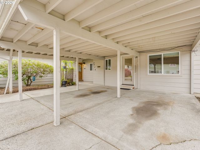 2024 Ne POYNTER St, Hillsboro, OR 97124