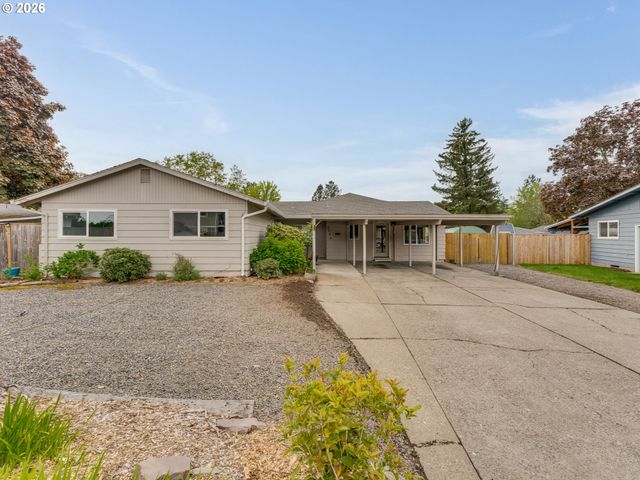 2024 Ne POYNTER St, Hillsboro, OR 97124