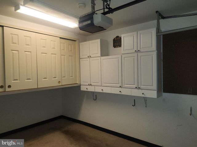 105 LIBERTY DR, Bensalem, PA 19020