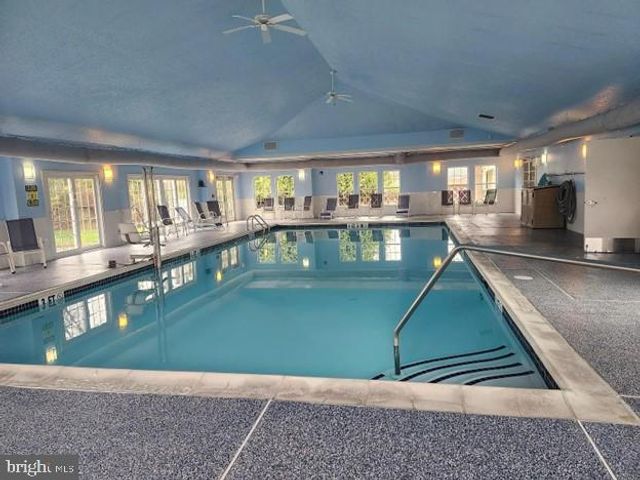 105 LIBERTY DR, Bensalem, PA 19020