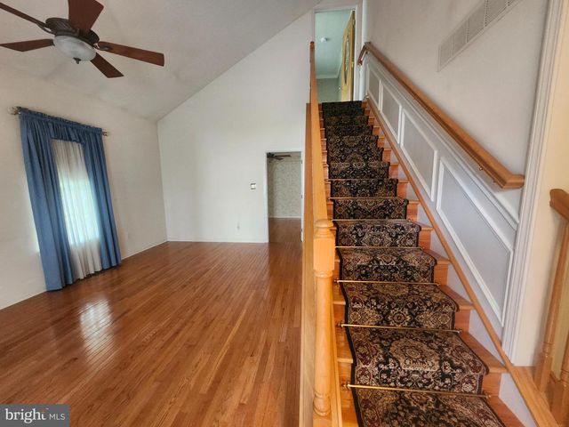 105 LIBERTY DR, Bensalem, PA 19020