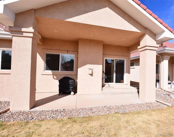 13688 Paradise Villas Grove, Colorado Springs, CO 80921