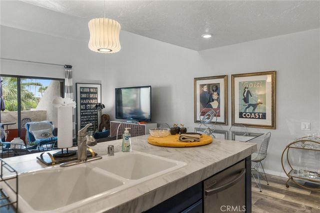 1655 E Palm Canyon 708, Palm Springs, CA 92264