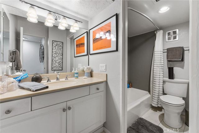 1655 E Palm Canyon 708, Palm Springs, CA 92264