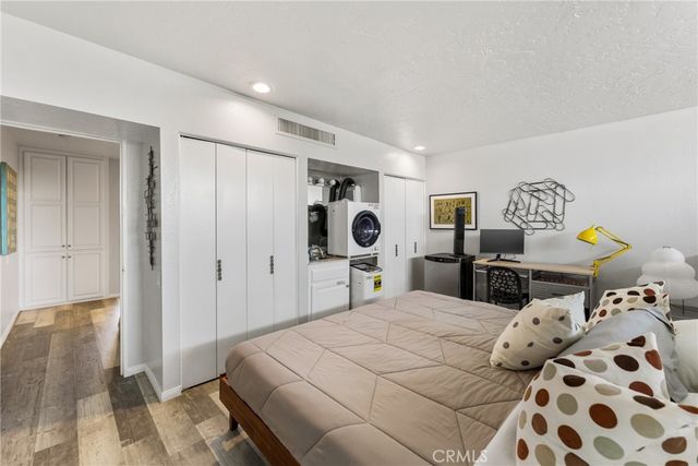 1655 E Palm Canyon 708, Palm Springs, CA 92264