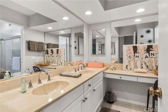 1655 E Palm Canyon 708, Palm Springs, CA 92264